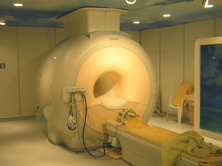 Uređaj za magnetsku rezonanciju